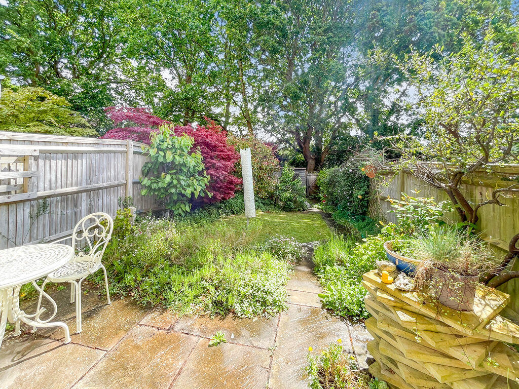 Sunnyfield Rise, Bursledon, SO31 photo 4