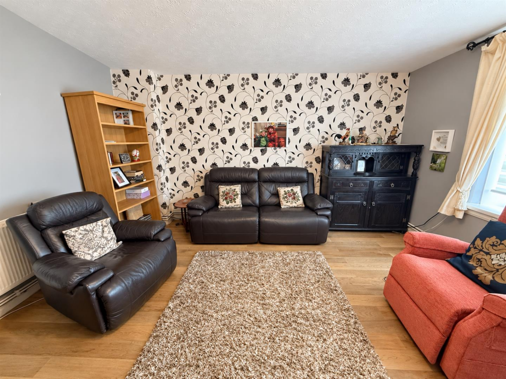 Cwmbach Road, Aberdare photo 5