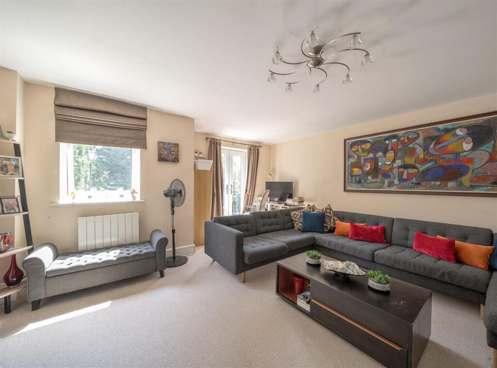 House in London, Brondesbury Park, Brondesbury - View 2