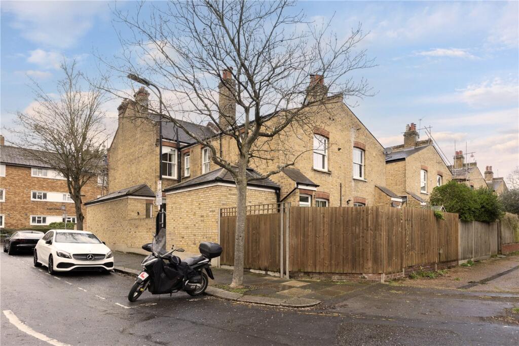 Main image of property: Southfield Road, London, W4