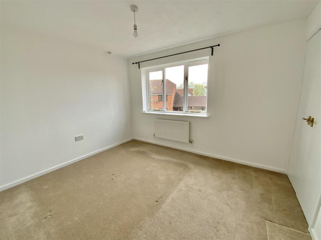 House in Milton Keynes, Browns Wood, Walton - More