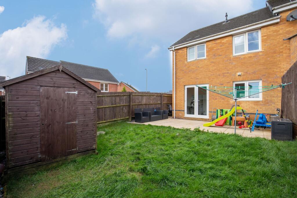 House in Bridgend, Newcastle Higher - View 4