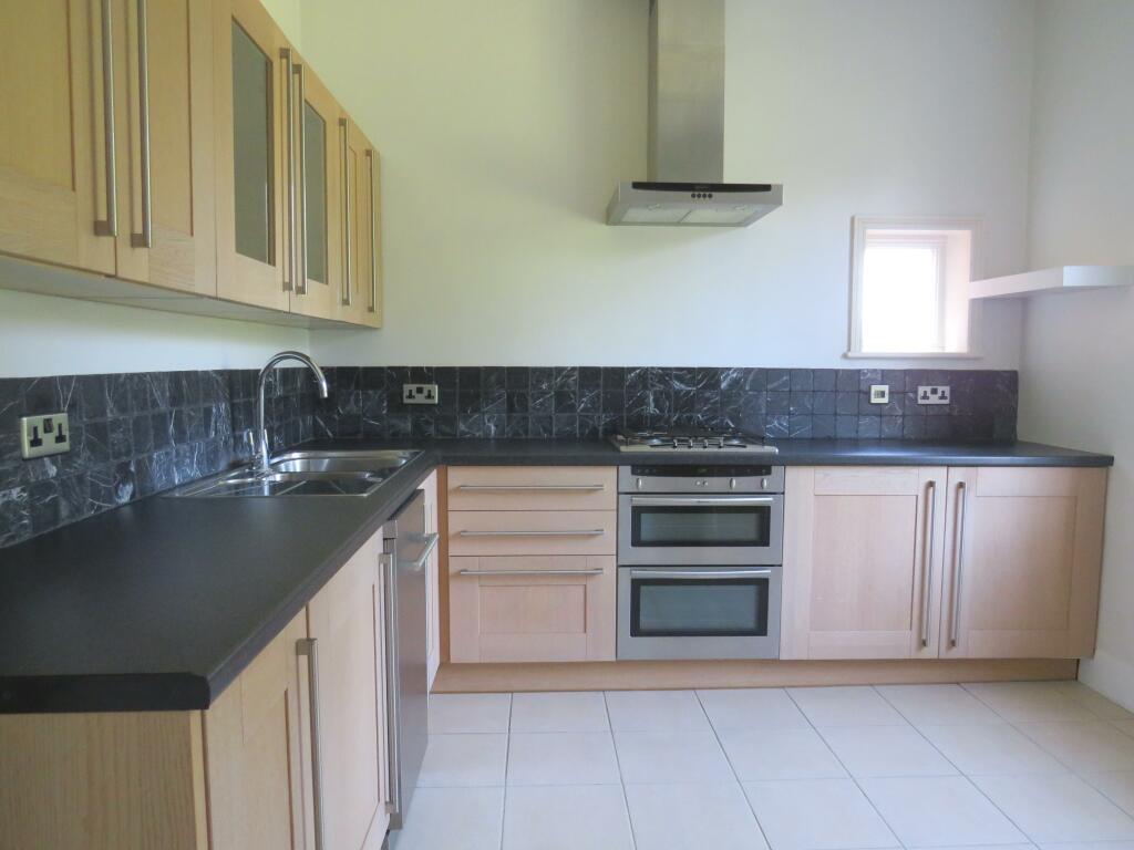 Apartment in St Albans - View 4