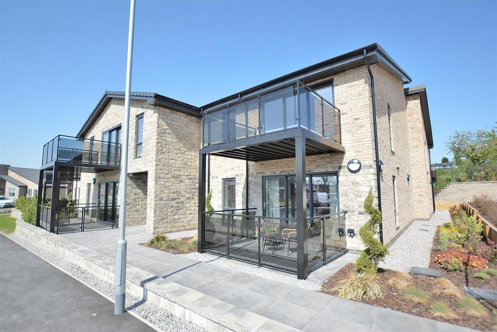 Main image of property: Sandringham Manor, Apartment 9, The Grange, Mansfield