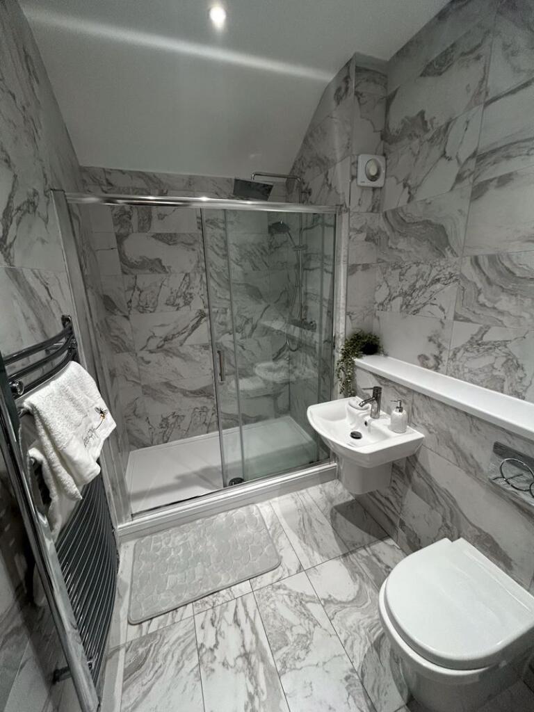 Main image of property: Six bedroom student house - Smithdown Road, L15