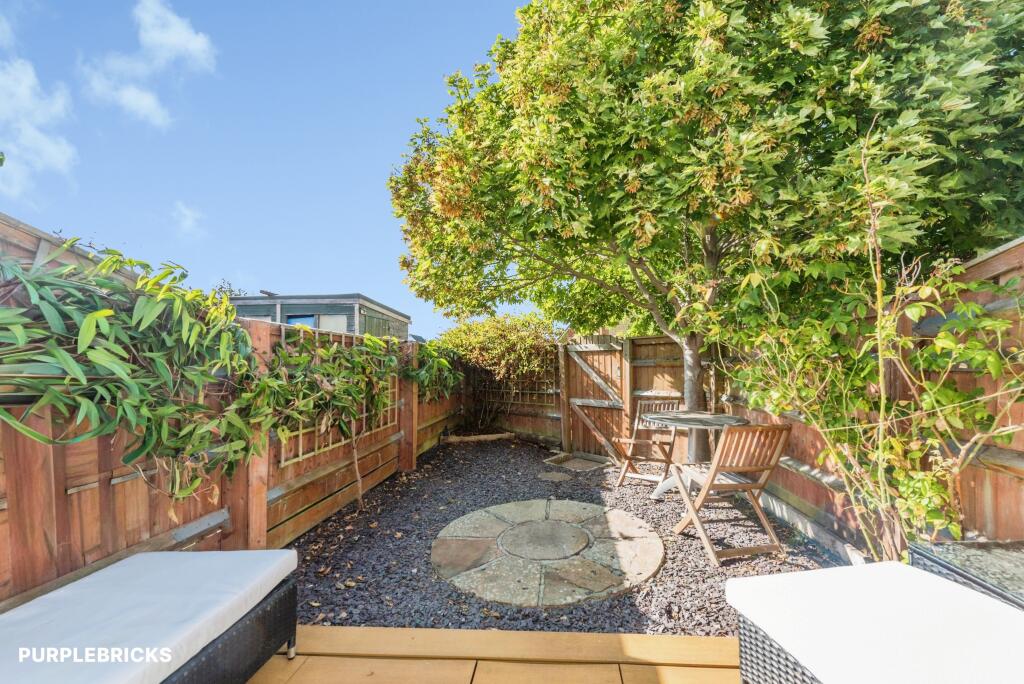 House in Swindon - View 3