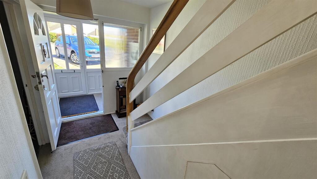Fields Drive, Aslockton photo 5