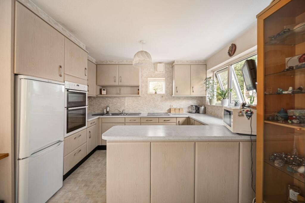 House in Dartford - View 3