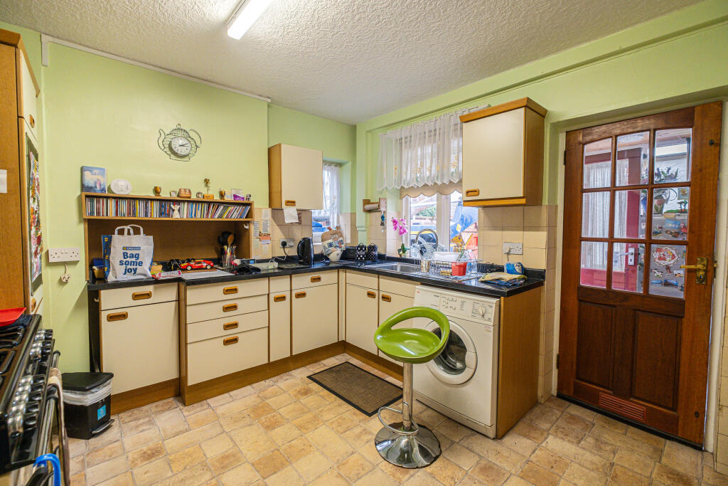 House in Chesterfield, Newbold - View 5
