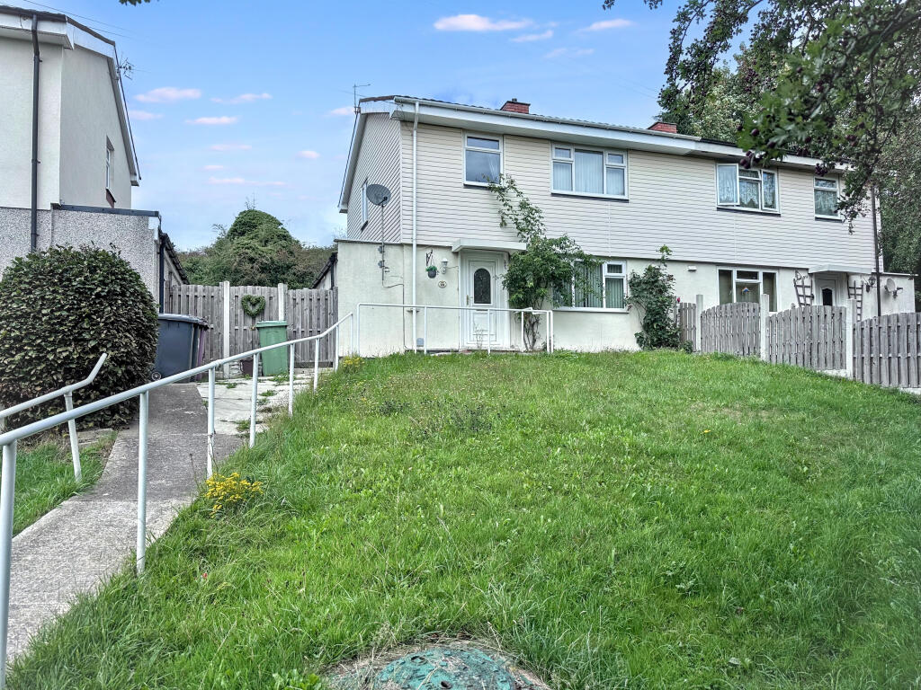 Main image of property: 28 Brierley Road, Unstone, Dronfield, Derbyshire S18 4DF