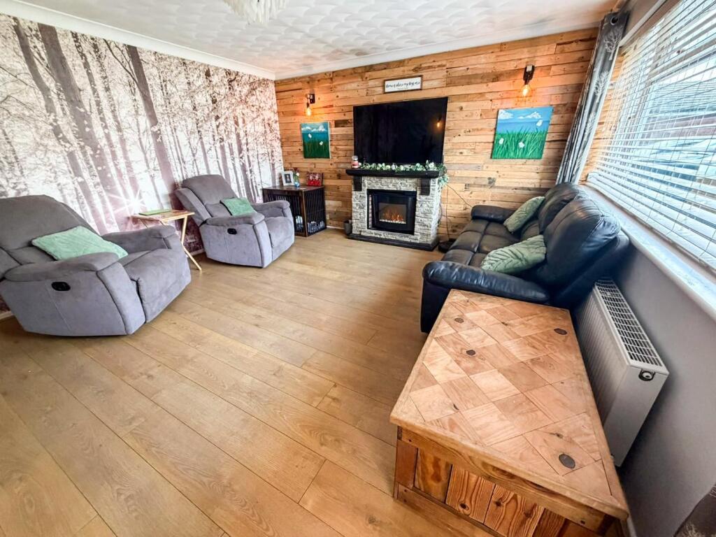 House in West Suffolk, Brandon - View 4