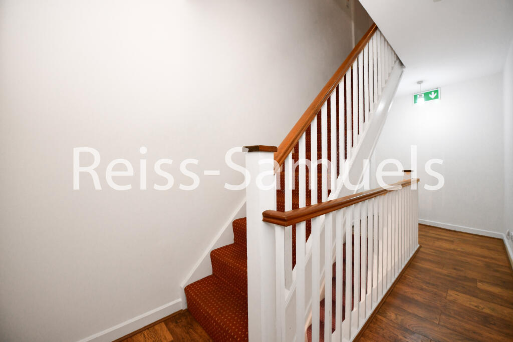 5 bedroom town house for rent