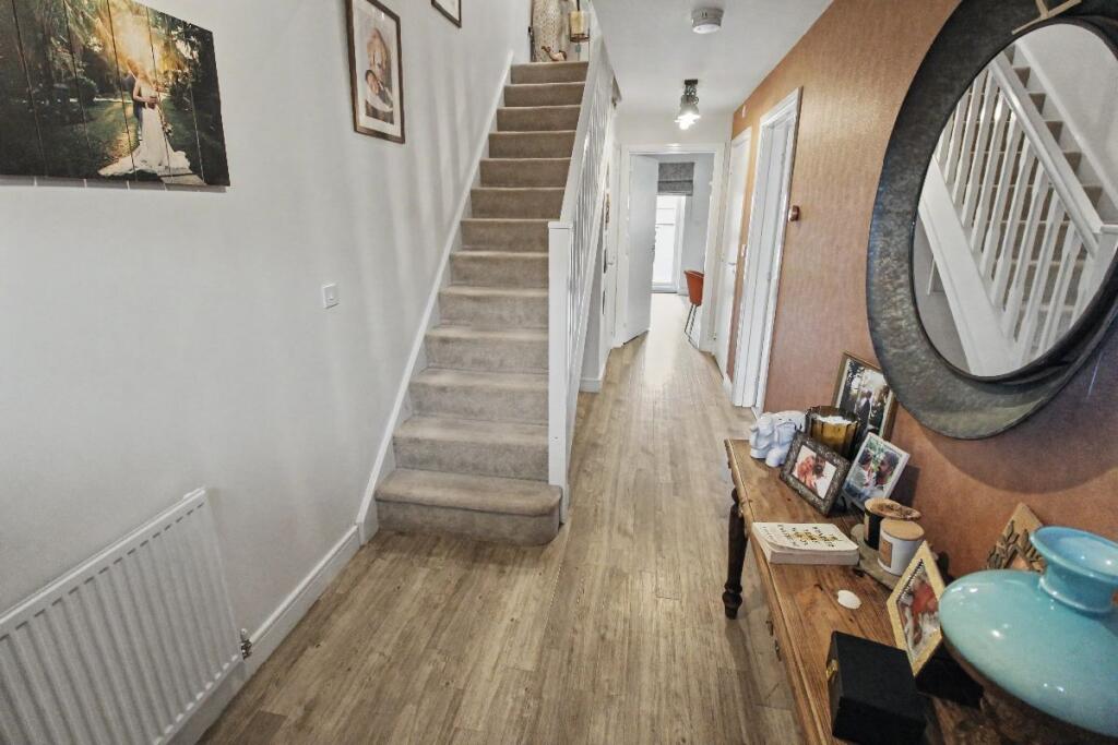 House in Warwick, Bishop's Tachbrook - View 2