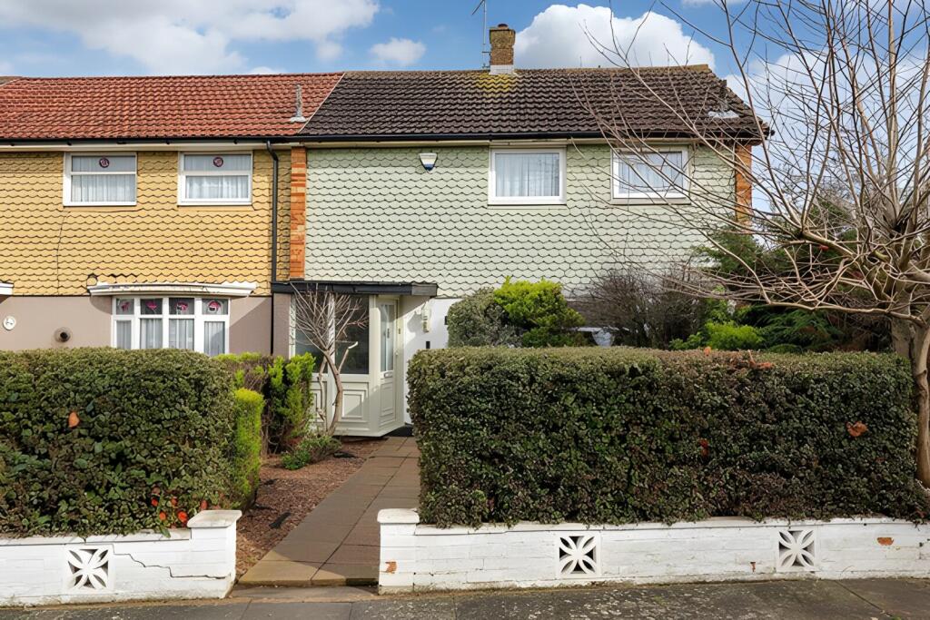 Main image of property: Timberlog Lane, Basildon, Essex, SS14