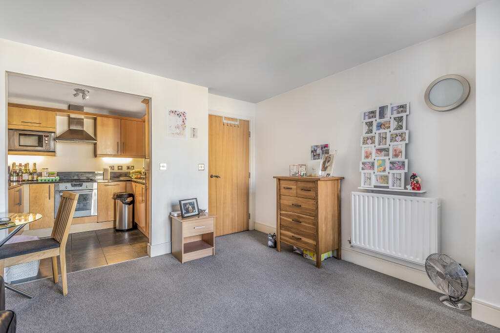 Apartment in London - More