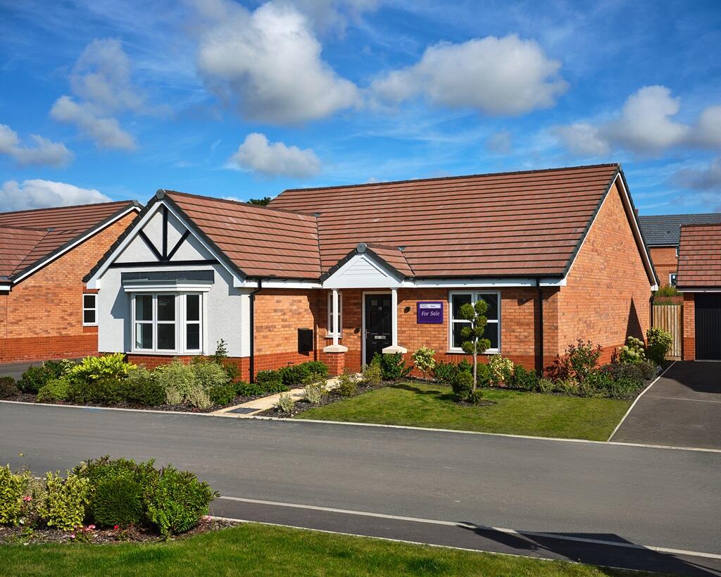 Main image of property: Birmingham Road,
Hatton,
Warwick,
CV35 7DZ