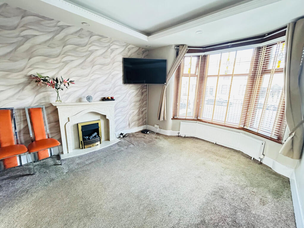New Hall Lane,  Preston, PR1 photo 4