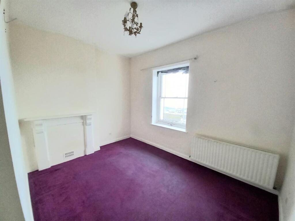 Kipling Terrace, Bideford photo 4