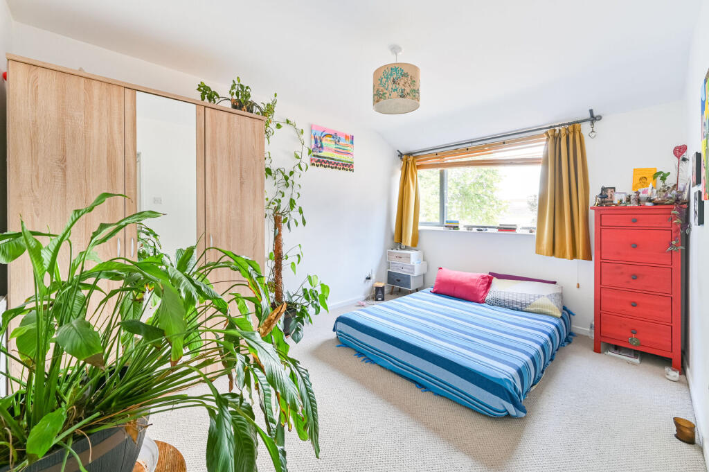 House in London - View 4