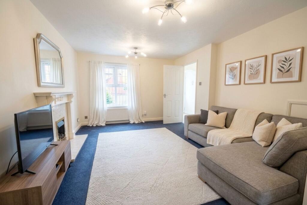 Main image of property: Linen Court, Salford, M3