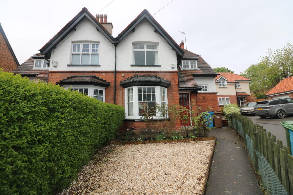 Main image of property: 41 The Weir