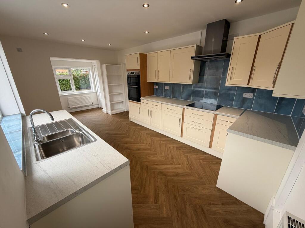House in West Lindsey, Saxilby, Saxilby with Ingleby CP - View 5