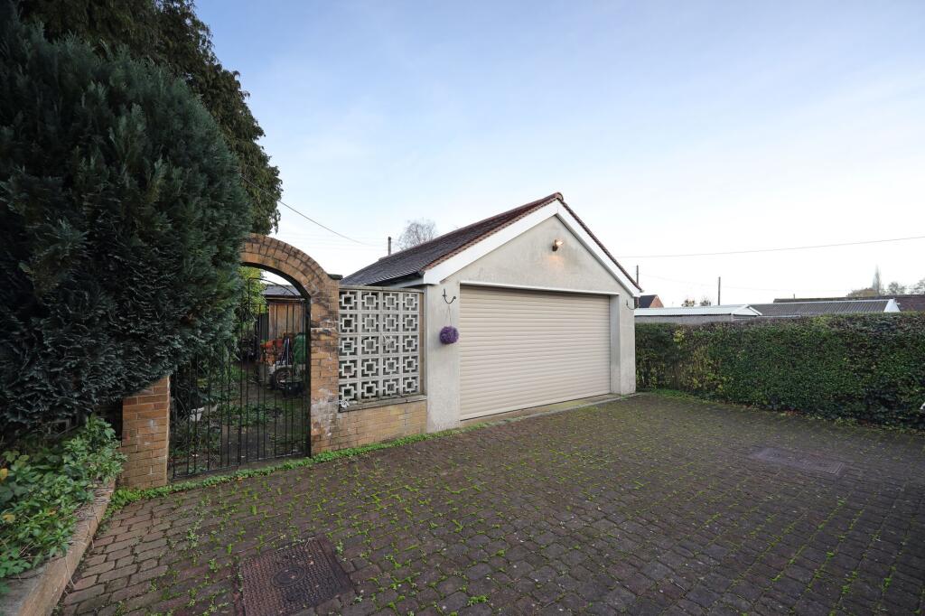 Stone Road, Tittensor, ST12 photo 3