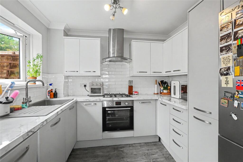 House in Woking, Surrey - View 4