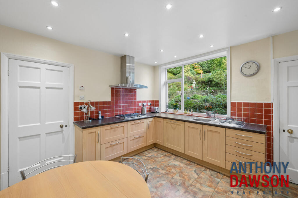 Gisburn Road, Nelson, BB9 photo 3