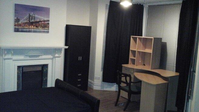 Main image of property: Lothian Road