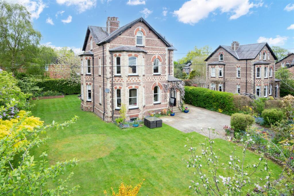 Bentinck Road, Altrincham photo 2