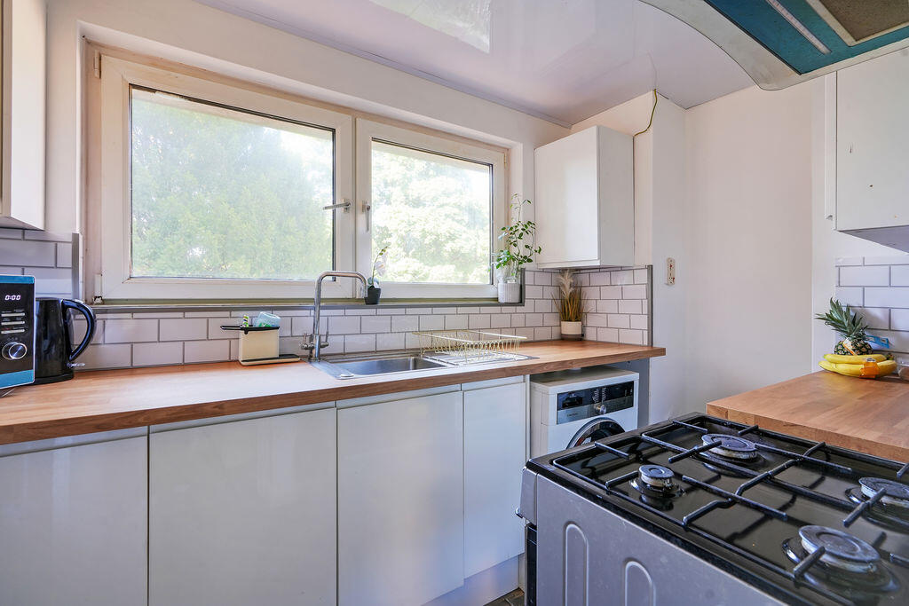 Apartment in Sheffield, South Yorkshire - View 2