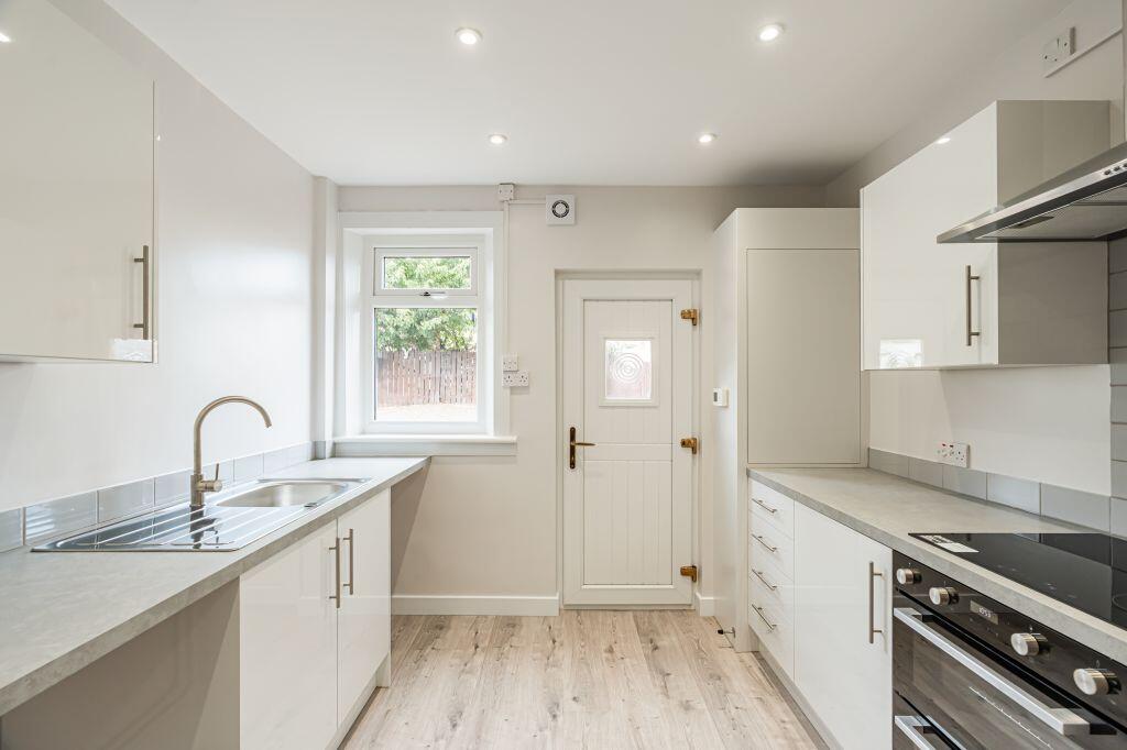 Apartment in Danderhall, Hilltown - View 4