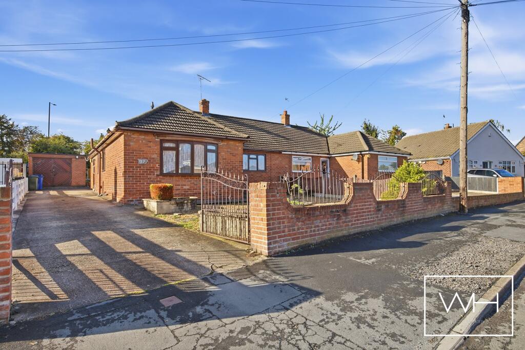 3-bed bungalow on 37, Rose Crescent, Scawthorpe, , £230,000