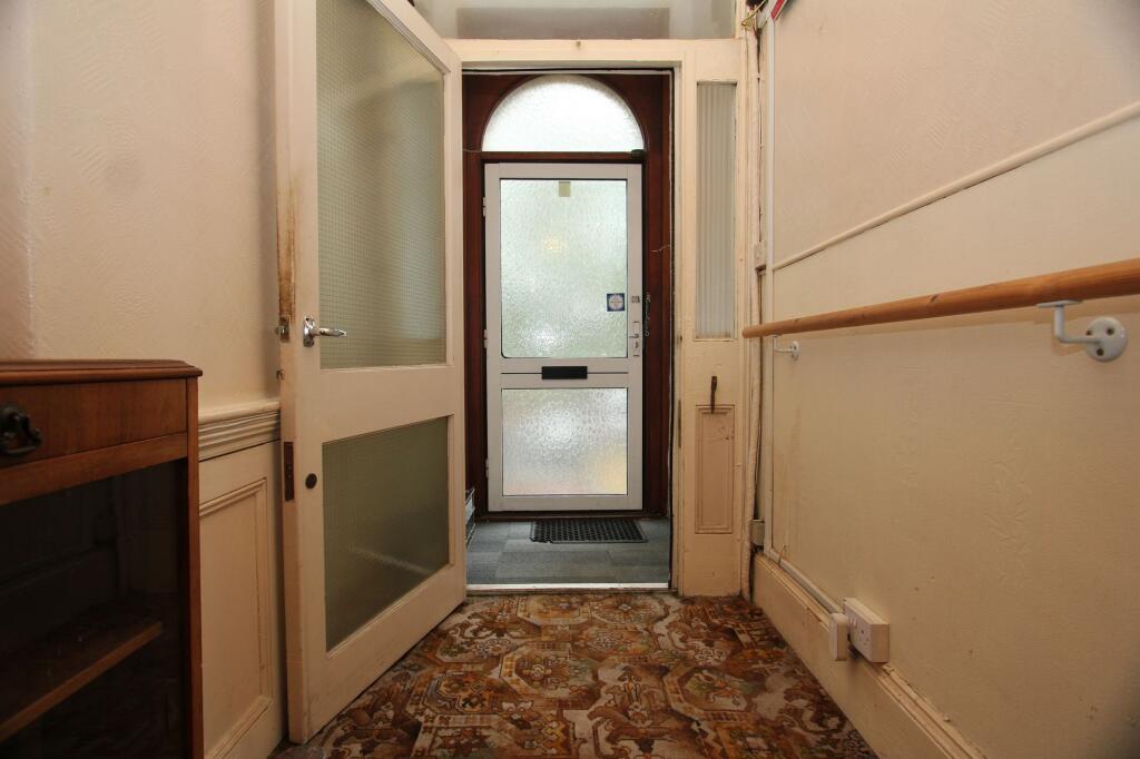 Cardiff Road, Barry, CF63 photo 2