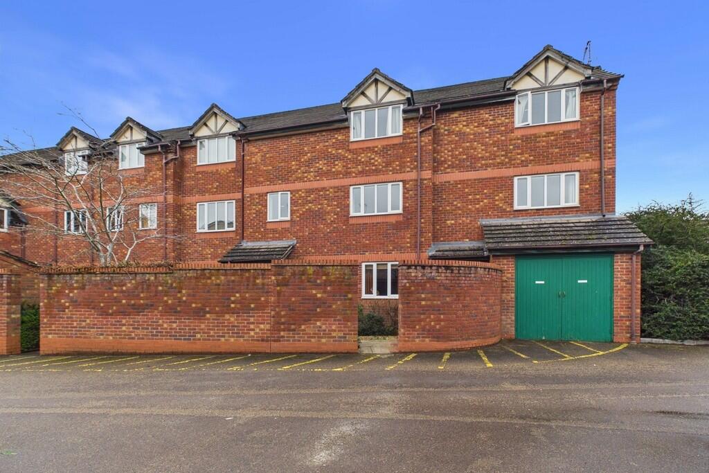 Main image of property: Cornwall House, Cornwall Place, Leamington Spa