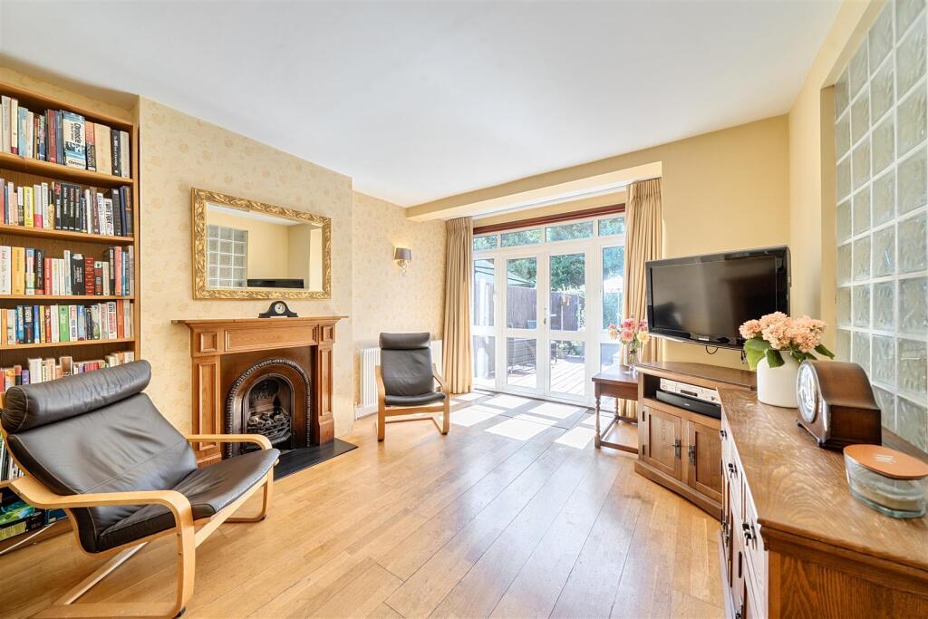House in Harrow - View 4