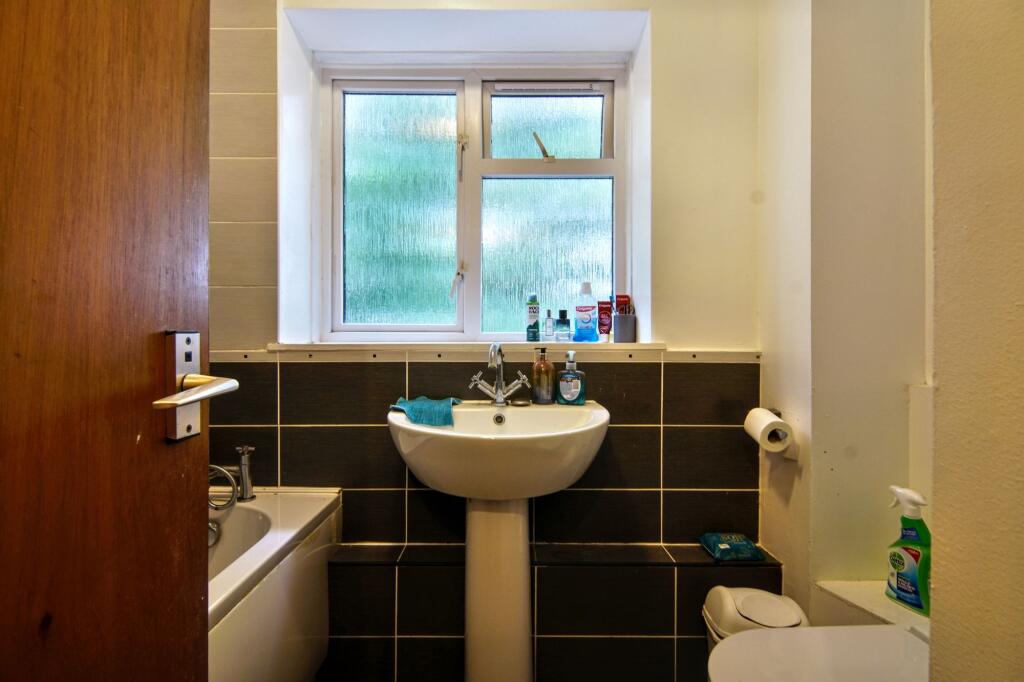 Apartment in Warwick, Mill End, Kenilworth - View 4