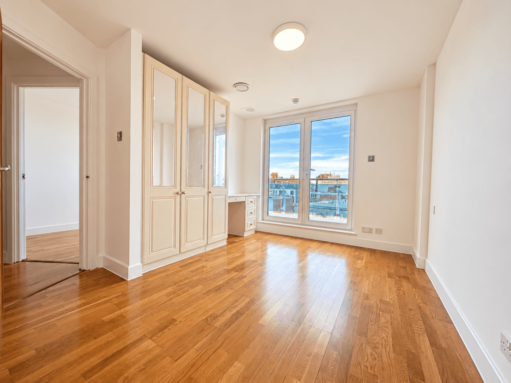 Apartment in Harrow - View 2
