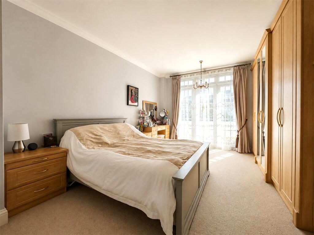 Bath Road, Bournemouth, Dorset, BH1 photo 5