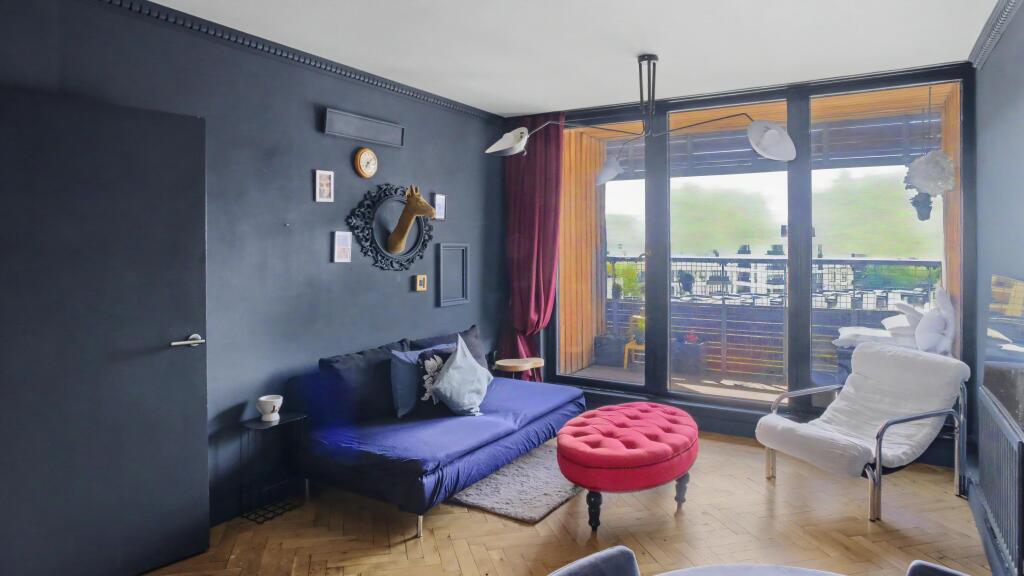Apartment in London - View 4