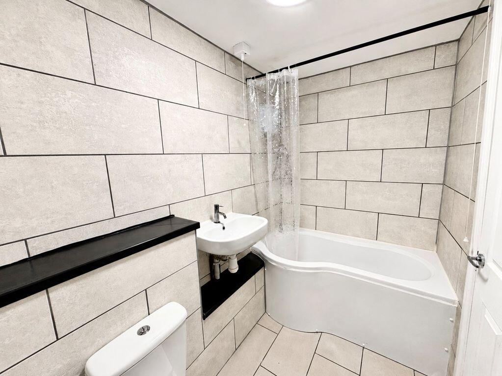 House in North Tyneside, Fordley - More