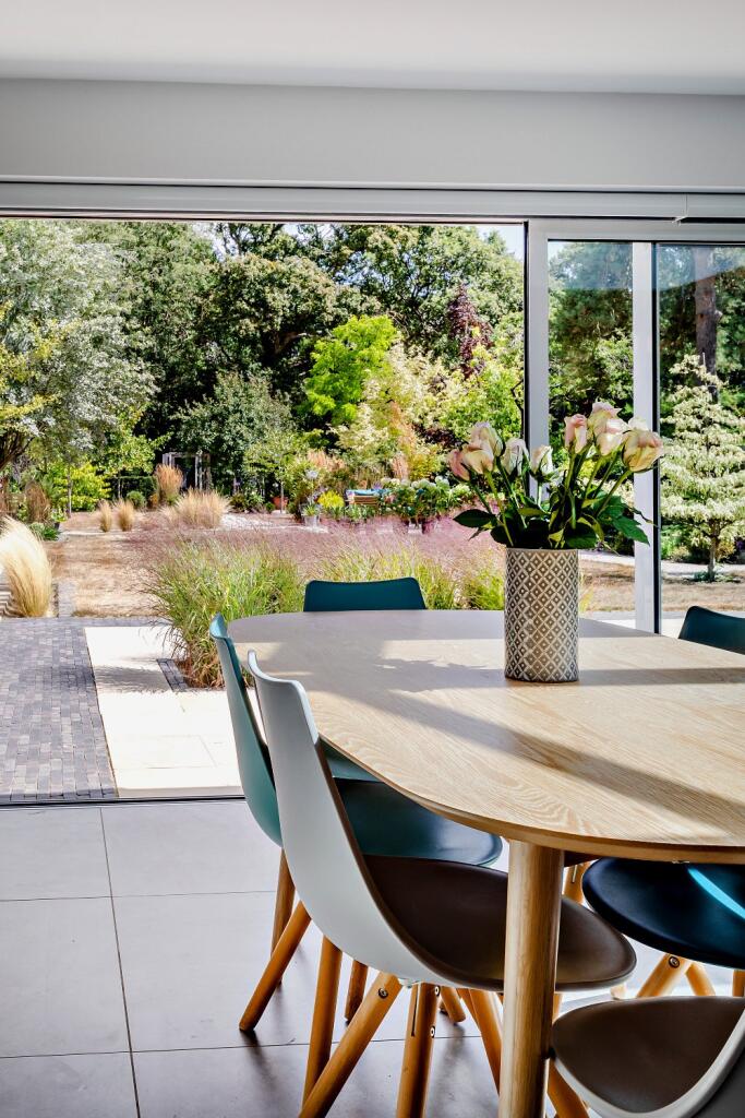 House in Chelmsford, Woodham Ferrers and Bicknacre - More