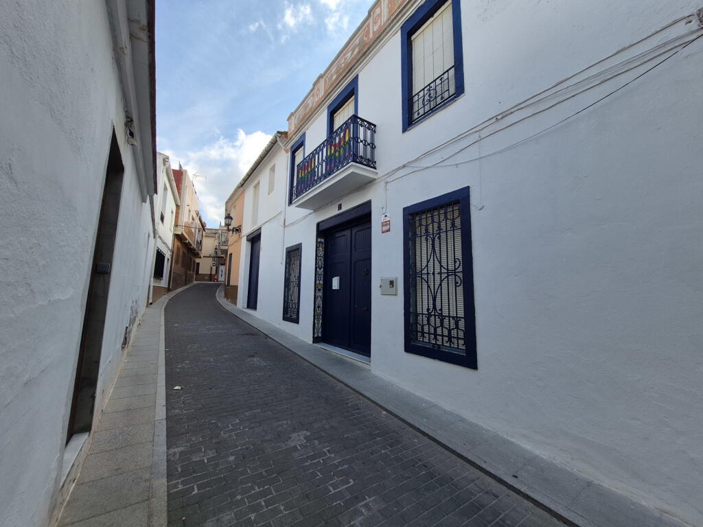 Main image of property: Valencia, Valencia, Montserrat
