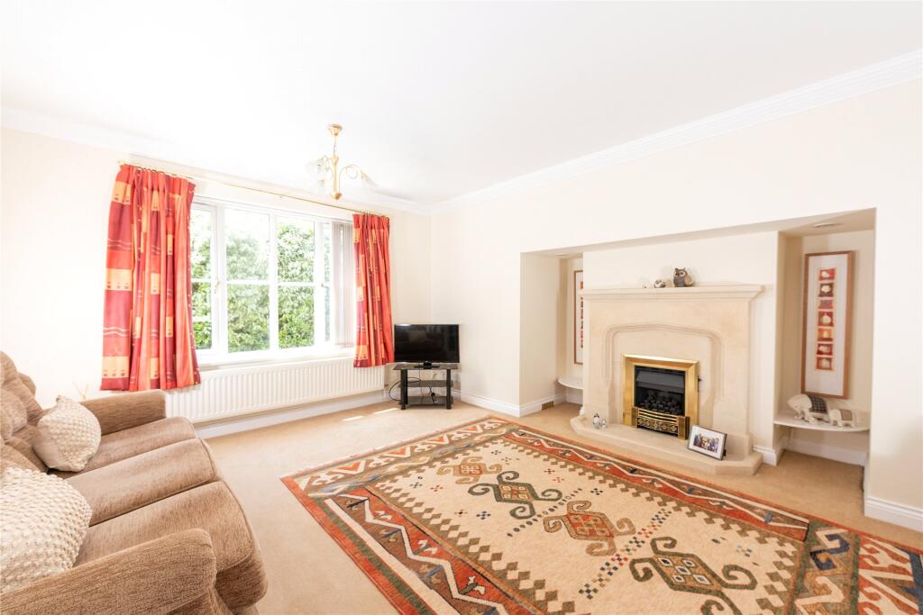 Langford Place, Caldecotte, Milton Keynes, Buckinghamshire, MK7 photo 4