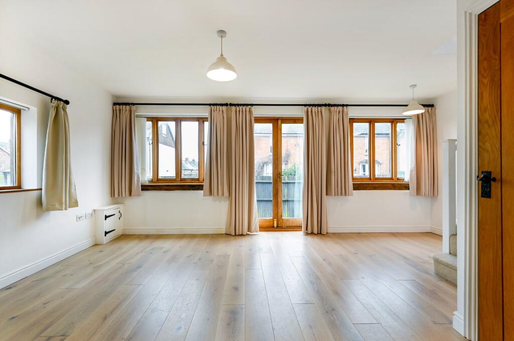 House in Tonbridge - View 4