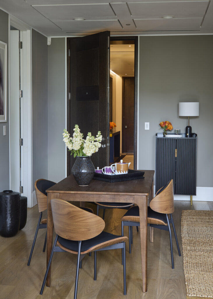 Main image of property: Hollandgreen Place, London, W8 6AX