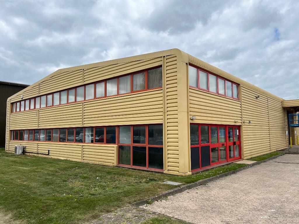 Main image of property: M1 Telford Road, Bicester, Oxfordshire, OX26