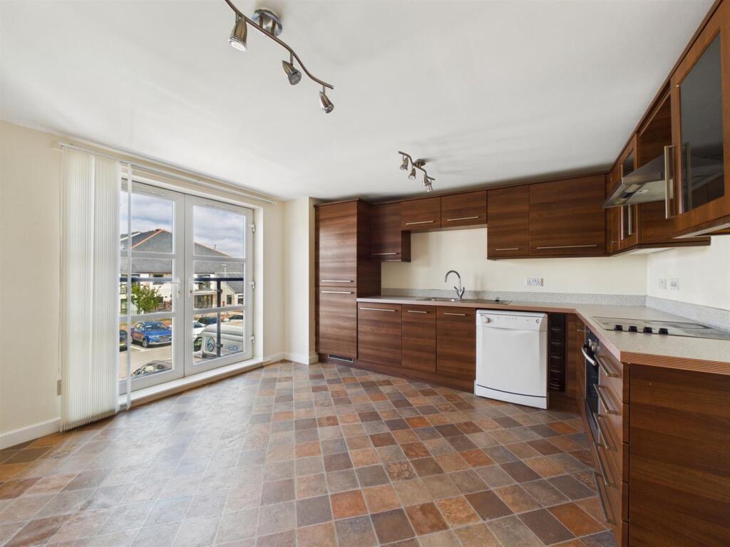 Apartment in North Tyneside, Cullercoats - View 3
