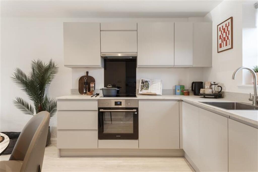 Main image of property: Casa, North Valley, Nottingham, NG7